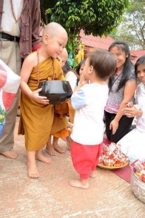 dung bo lo cuoc song du chi la phut giay
